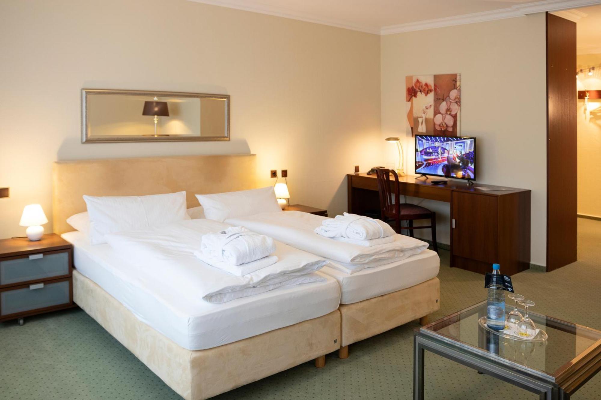 Golf- Und Wellnesshotel Amtsheide Bad Bevensen Extérieur photo